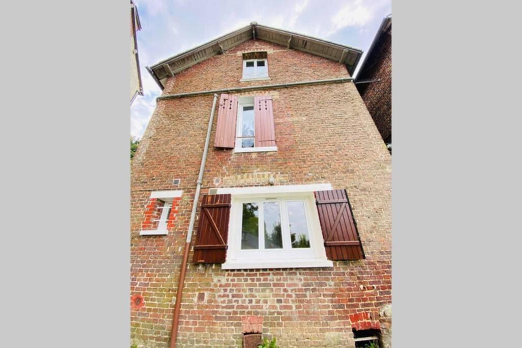 Appartement Cosy Avec Jardin Chaleureux Λον Εξωτερικό φωτογραφία